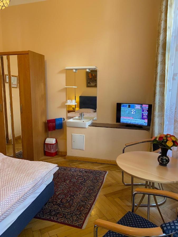 Hotel Gunia Berlin Exterior photo